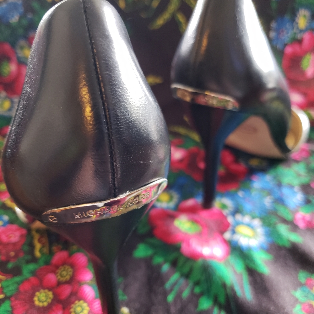 Michael Kors Heels - Picture 4 of 6